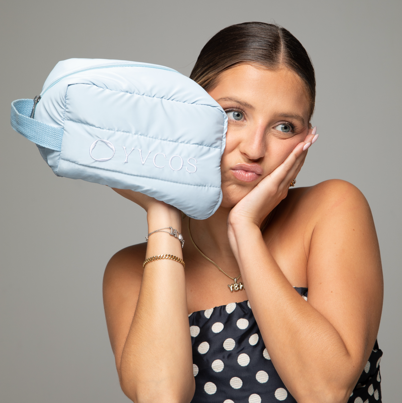 Yv Pouch