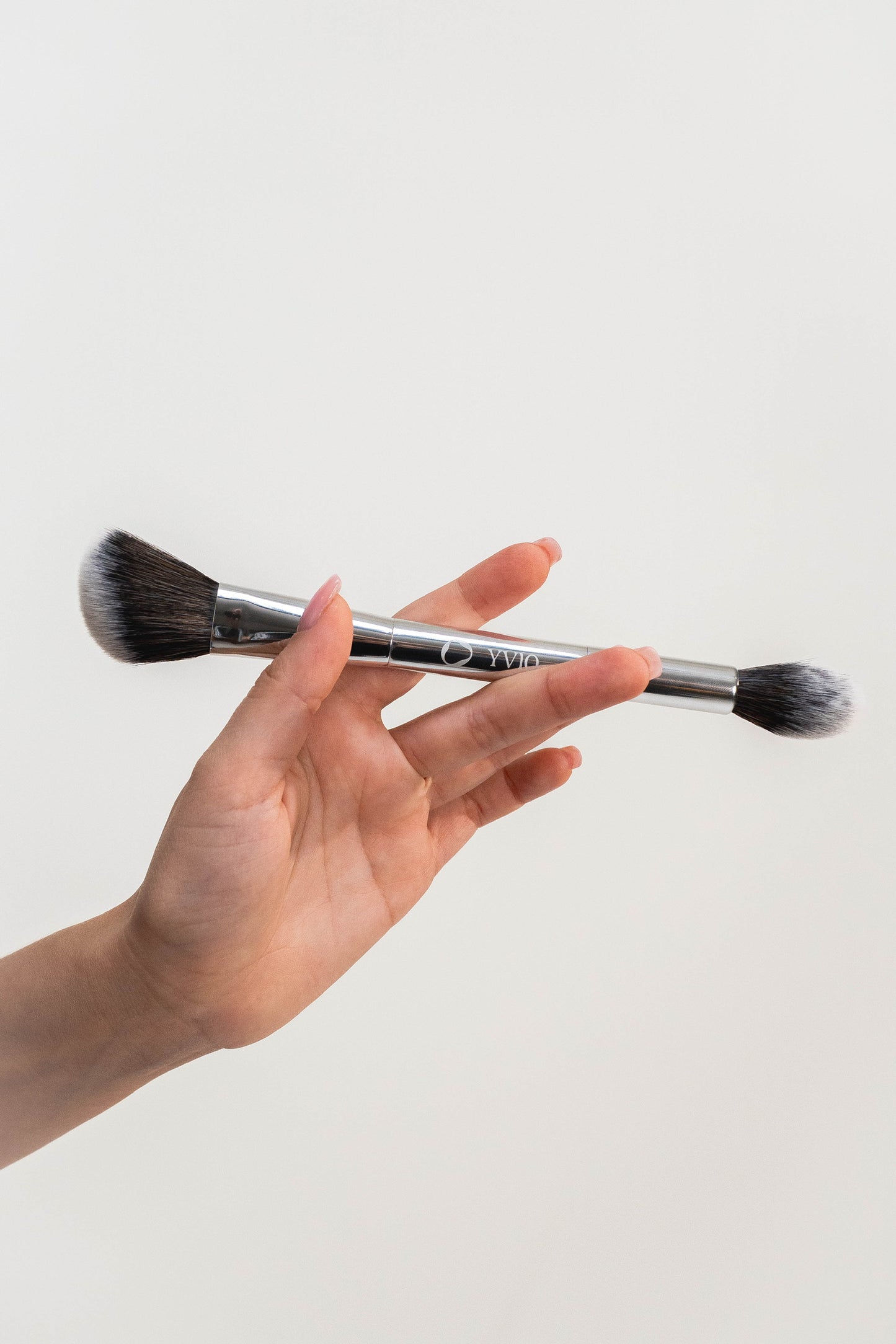 YV10 Brush