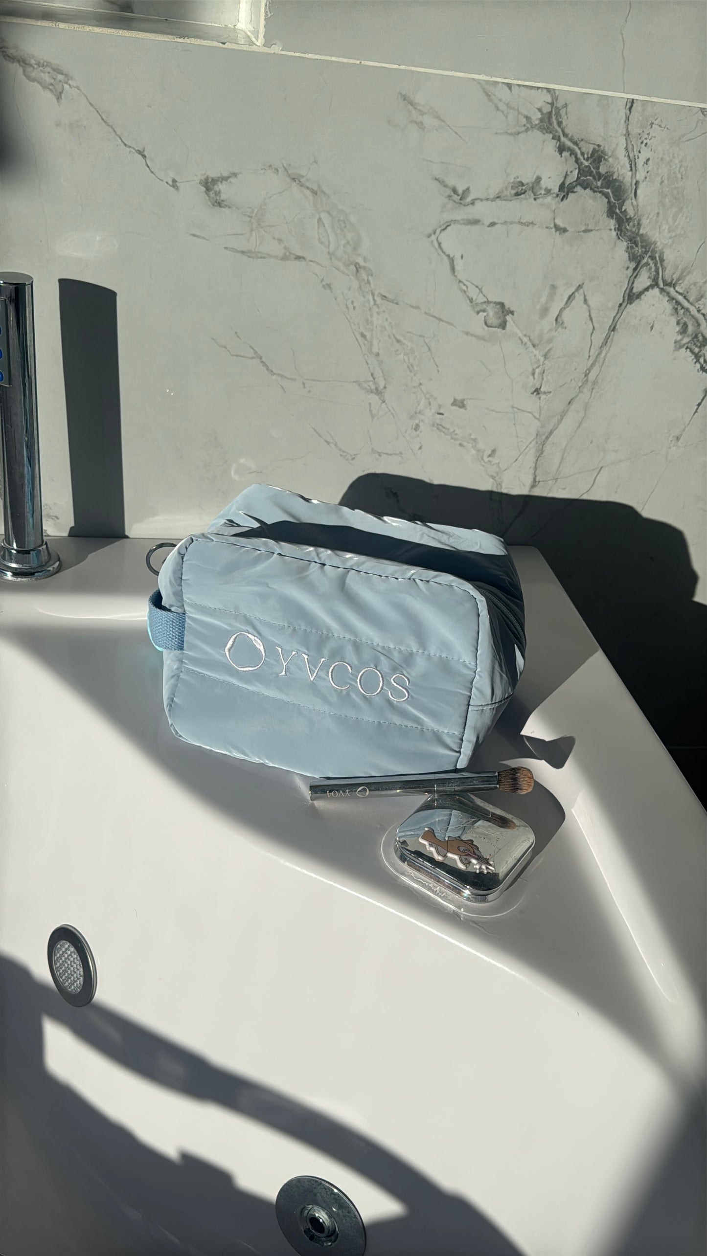Yv Pouch