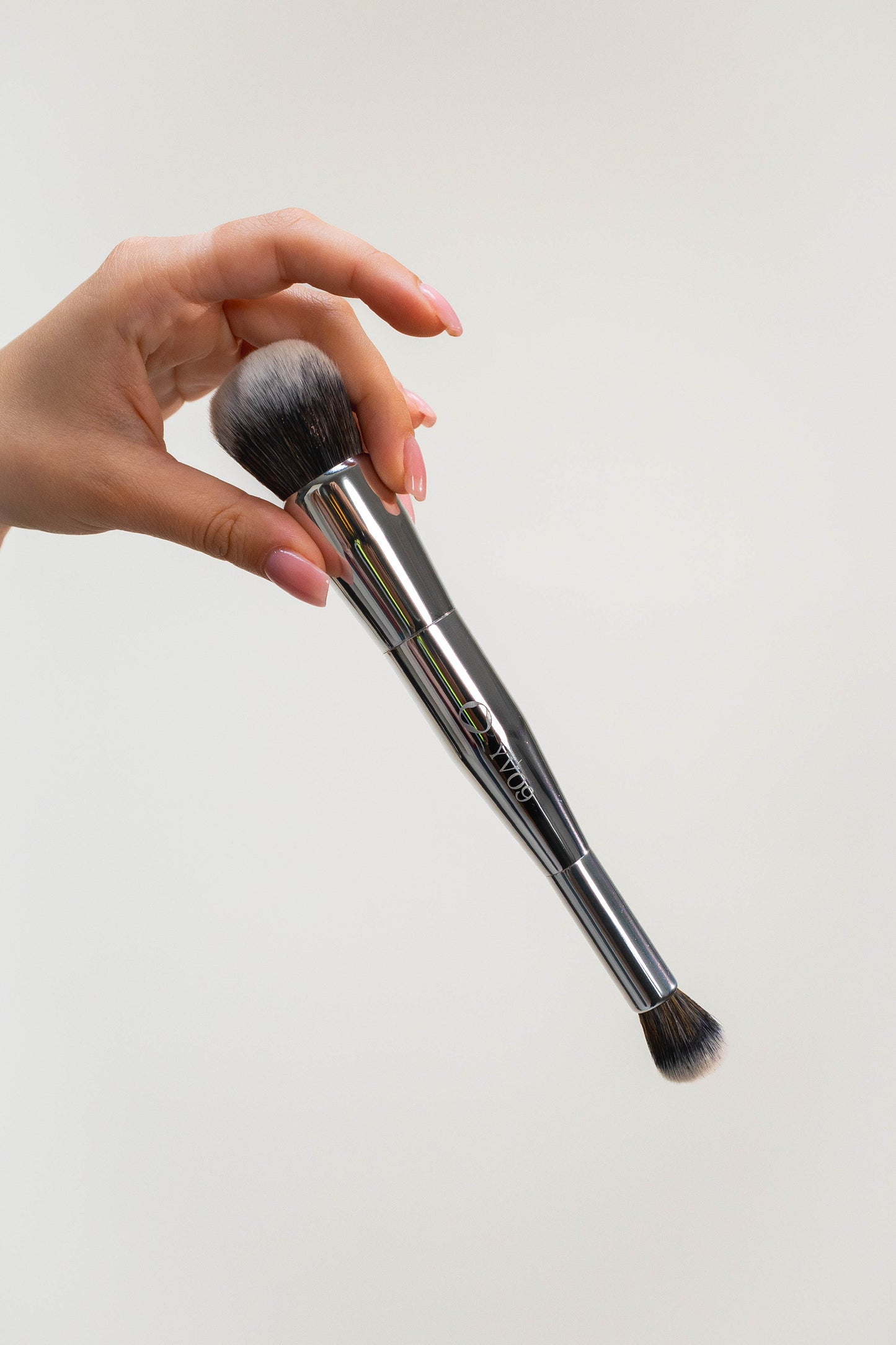 YV09 Brush
