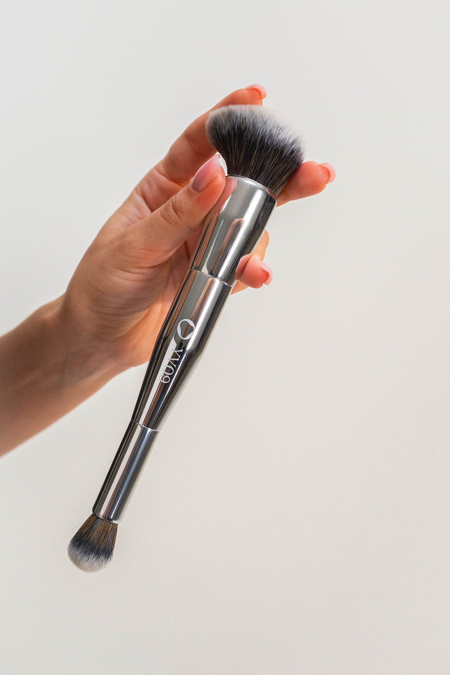 YV09 Brush