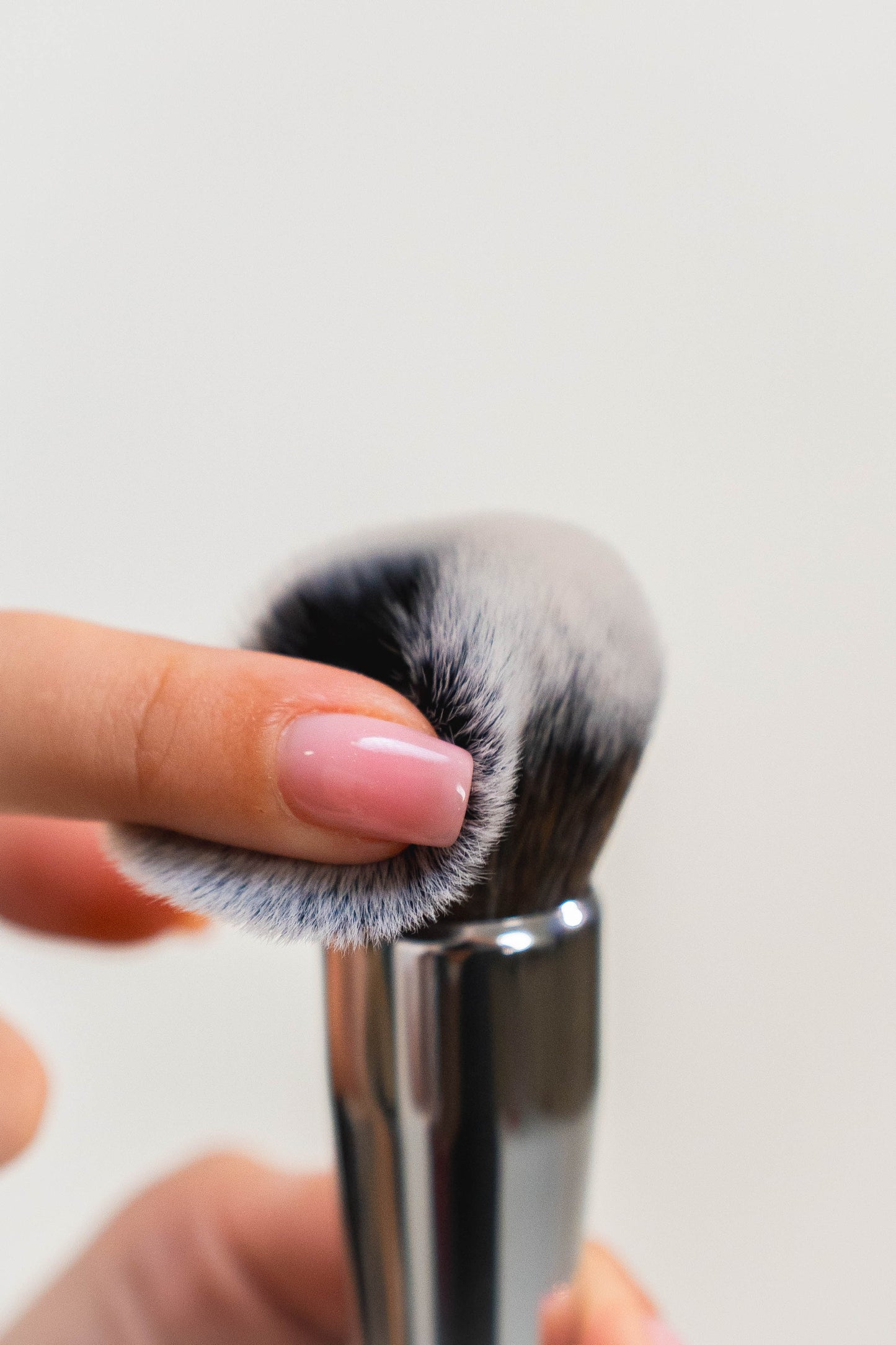 YV09 Brush