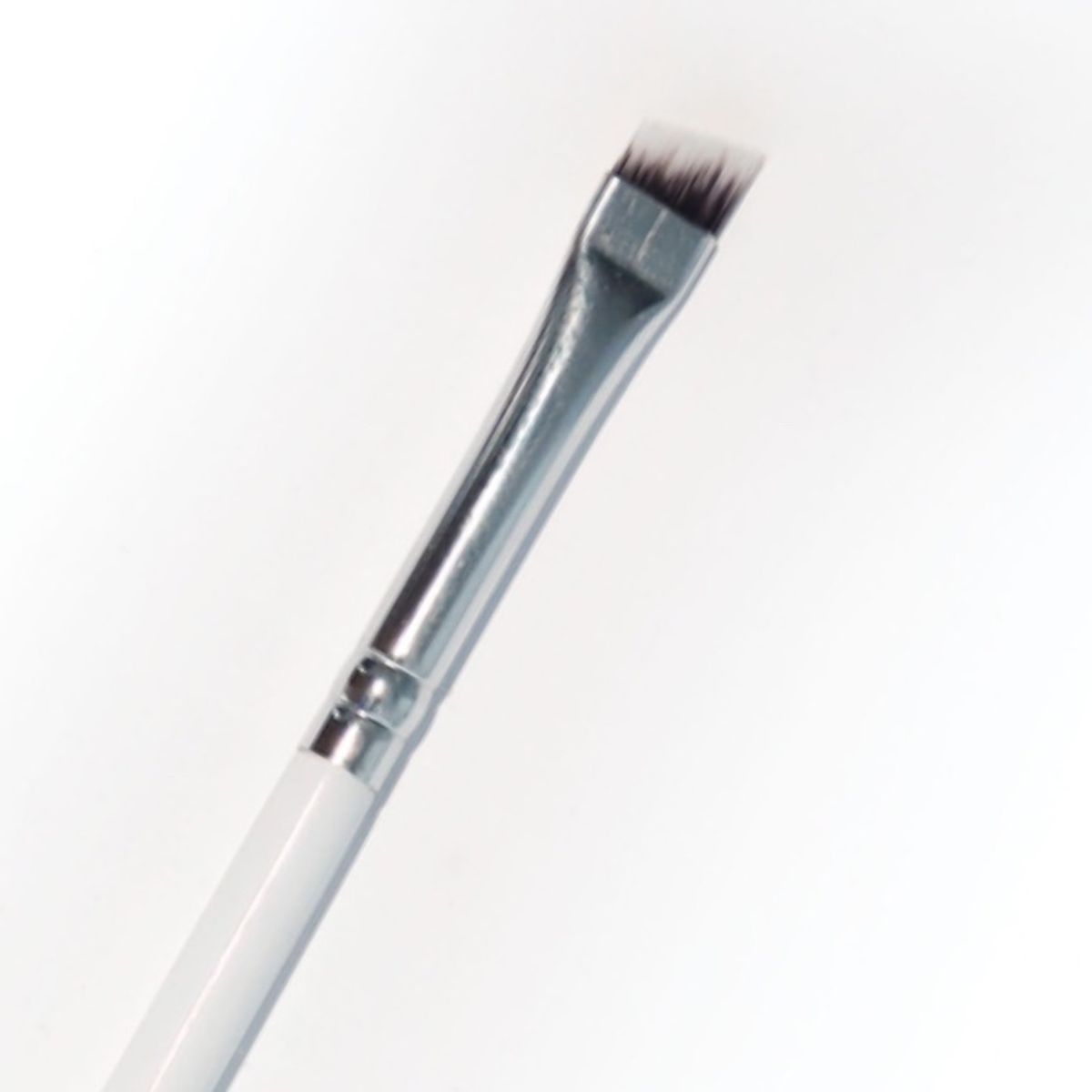 YV EYELINER BRUSH